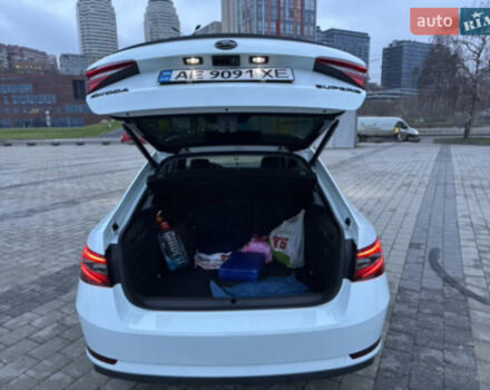 Белый Шкода Суперб, объемом двигателя 1.97 л и пробегом 169 тыс. км за 22000 $, фото 12 на Automoto.ua