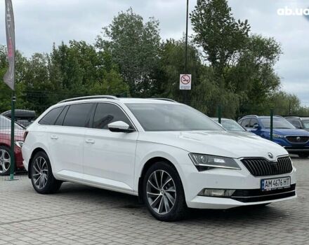 Белый Шкода Суперб, объемом двигателя 2 л и пробегом 300 тыс. км за 17555 $, фото 9 на Automoto.ua