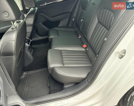 Шкода Суперб 2017 у Мукачеве на Automoto.ua Білий Шкода Суперб, об'ємом двигуна 1.8 л та пробігом 220 тис. км за 18000 $, фото 33 на Automoto.ua