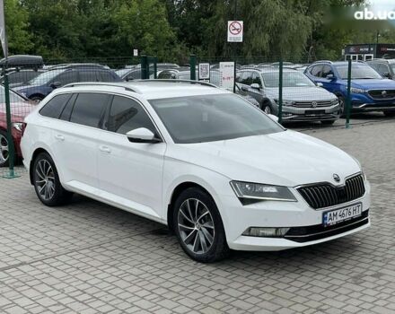 Белый Шкода Суперб, объемом двигателя 2 л и пробегом 300 тыс. км за 17555 $, фото 10 на Automoto.ua