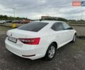 Белый Шкода Суперб, объемом двигателя 1.8 л и пробегом 220 тыс. км за 13900 $, фото 5 на Automoto.ua