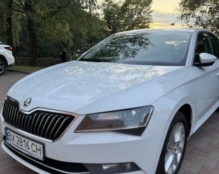 Белый Шкода Суперб, объемом двигателя 1.8 л и пробегом 270 тыс. км за 20730 $, фото 4 на Automoto.ua