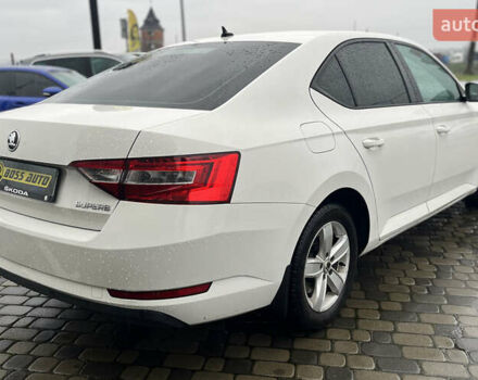 Белый Шкода Суперб, объемом двигателя 1.6 л и пробегом 197 тыс. км за 14999 $, фото 6 на Automoto.ua