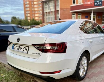 Белый Шкода Суперб, объемом двигателя 1.8 л и пробегом 270 тыс. км за 20730 $, фото 3 на Automoto.ua