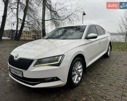 Белый Шкода Суперб, объемом двигателя 1.8 л и пробегом 218 тыс. км за 16900 $, фото 15 на Automoto.ua
