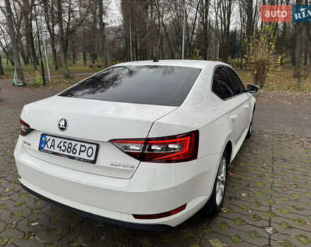 Белый Шкода Суперб, объемом двигателя 1.8 л и пробегом 218 тыс. км за 16900 $, фото 17 на Automoto.ua
