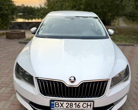 Белый Шкода Суперб, объемом двигателя 1.8 л и пробегом 270 тыс. км за 20730 $, фото 17 на Automoto.ua