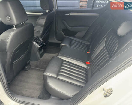 Белый Шкода Суперб, объемом двигателя 1.8 л и пробегом 218 тыс. км за 16900 $, фото 23 на Automoto.ua