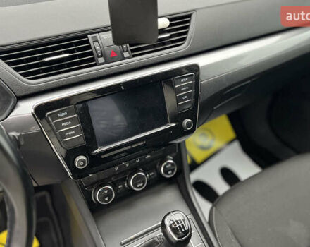 Белый Шкода Суперб, объемом двигателя 1.6 л и пробегом 197 тыс. км за 14999 $, фото 11 на Automoto.ua