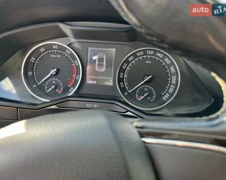 Шкода Суперб 2018 в Шепетовке на Automoto.ua Белый Шкода Суперб, объемом двигателя 1.8 л и пробегом 188 тыс. км за 15000 $, фото 6 на Automoto.ua