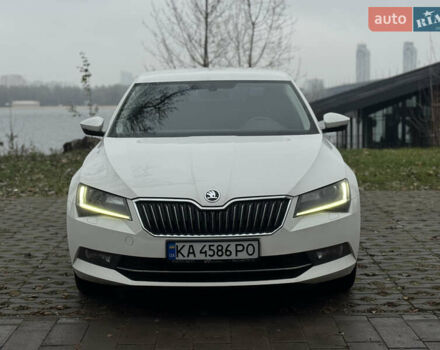 Белый Шкода Суперб, объемом двигателя 1.8 л и пробегом 218 тыс. км за 16900 $, фото 14 на Automoto.ua