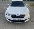 Белый Шкода Суперб, объемом двигателя 1.97 л и пробегом 227 тыс. км за 18000 $, фото 1 на Automoto.ua