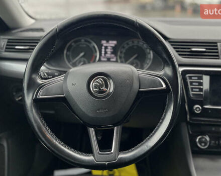 Белый Шкода Суперб, объемом двигателя 1.6 л и пробегом 197 тыс. км за 14999 $, фото 8 на Automoto.ua