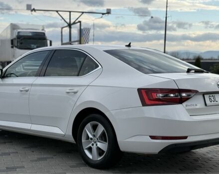 Белый Шкода Суперб, объемом двигателя 2 л и пробегом 201 тыс. км за 18300 $, фото 5 на Automoto.ua