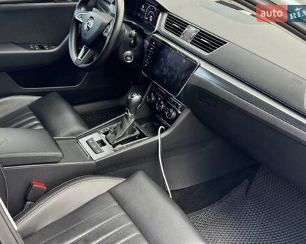 Белый Шкода Суперб, объемом двигателя 1.97 л и пробегом 124 тыс. км за 29500 $, фото 10 на Automoto.ua