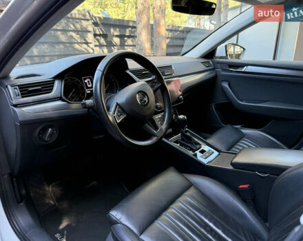 Білий Шкода Суперб, об'ємом двигуна 1.8 л та пробігом 140 тис. км за 19900 $, фото 7 на Automoto.ua