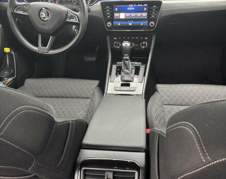 Белый Шкода Суперб, объемом двигателя 1.8 л и пробегом 115 тыс. км за 20600 $, фото 11 на Automoto.ua