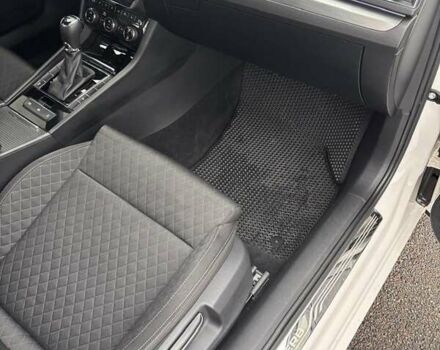 Белый Шкода Суперб, объемом двигателя 1.8 л и пробегом 115 тыс. км за 21300 $, фото 7 на Automoto.ua