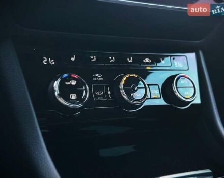 Белый Шкода Суперб, объемом двигателя 1.97 л и пробегом 120 тыс. км за 25999 $, фото 45 на Automoto.ua