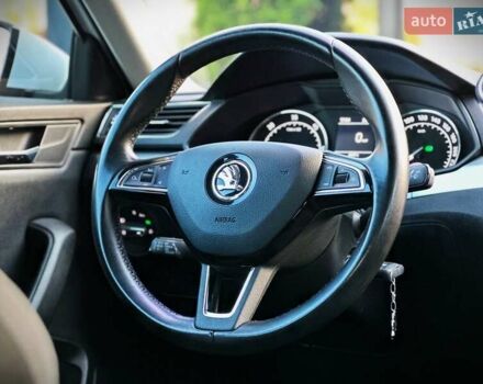 Белый Шкода Суперб, объемом двигателя 1.97 л и пробегом 120 тыс. км за 25999 $, фото 38 на Automoto.ua