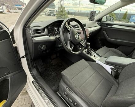 Белый Шкода Суперб, объемом двигателя 2 л и пробегом 201 тыс. км за 18300 $, фото 12 на Automoto.ua