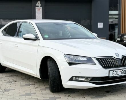 Белый Шкода Суперб, объемом двигателя 2 л и пробегом 201 тыс. км за 18300 $, фото 8 на Automoto.ua