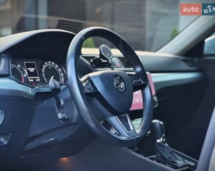 Белый Шкода Суперб, объемом двигателя 1.97 л и пробегом 120 тыс. км за 25999 $, фото 36 на Automoto.ua