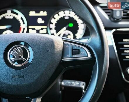 Білий Шкода Суперб, об'ємом двигуна 1.97 л та пробігом 120 тис. км за 29500 $, фото 39 на Automoto.ua