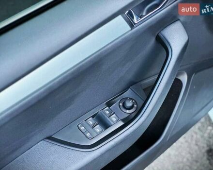 Белый Шкода Суперб, объемом двигателя 1.97 л и пробегом 120 тыс. км за 25999 $, фото 22 на Automoto.ua