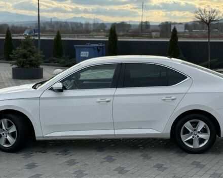 Белый Шкода Суперб, объемом двигателя 2 л и пробегом 201 тыс. км за 18300 $, фото 4 на Automoto.ua