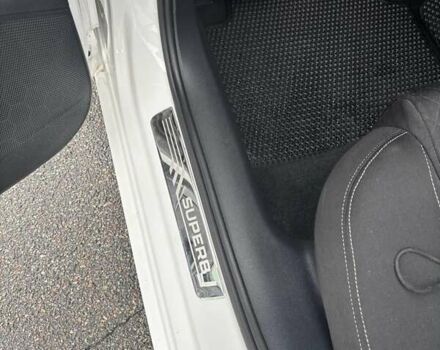 Белый Шкода Суперб, объемом двигателя 1.8 л и пробегом 115 тыс. км за 21300 $, фото 14 на Automoto.ua