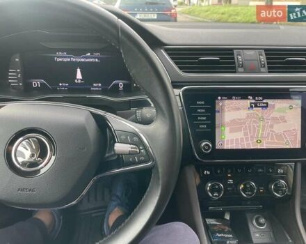 Белый Шкода Суперб, объемом двигателя 1.97 л и пробегом 241 тыс. км за 25600 $, фото 15 на Automoto.ua