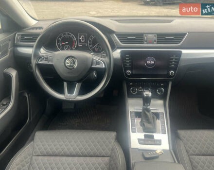 Білий Шкода Суперб, об'ємом двигуна 1.98 л та пробігом 120 тис. км за 19431 $, фото 7 на Automoto.ua