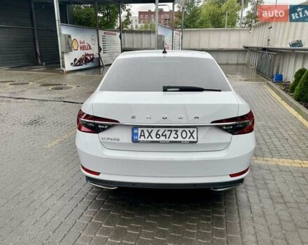 Белый Шкода Суперб, объемом двигателя 1.97 л и пробегом 241 тыс. км за 25600 $, фото 6 на Automoto.ua