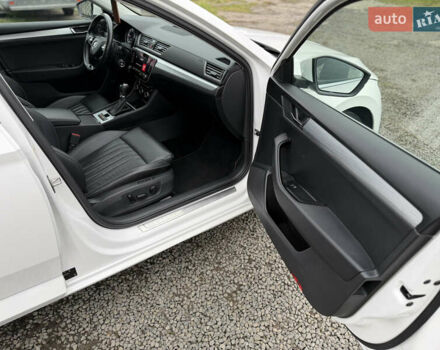 Білий Шкода Суперб, об'ємом двигуна 1.97 л та пробігом 206 тис. км за 25500 $, фото 27 на Automoto.ua