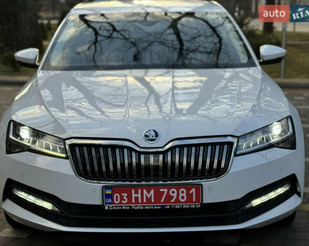 Белый Шкода Суперб, объемом двигателя 2 л и пробегом 164 тыс. км за 25450 $, фото 19 на Automoto.ua