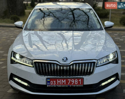 Белый Шкода Суперб, объемом двигателя 2 л и пробегом 164 тыс. км за 25450 $, фото 18 на Automoto.ua