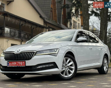 Белый Шкода Суперб, объемом двигателя 2 л и пробегом 164 тыс. км за 25450 $, фото 198 на Automoto.ua