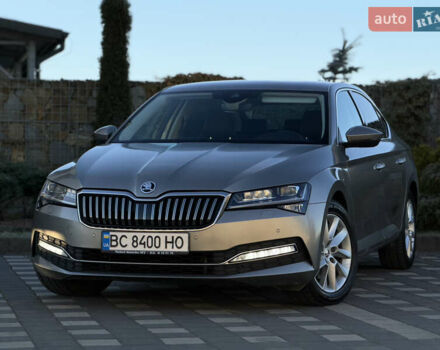 Белый Шкода Суперб, объемом двигателя 1.97 л и пробегом 113 тыс. км за 33999 $, фото 6 на Automoto.ua