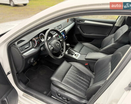 Білий Шкода Суперб, об'ємом двигуна 1.97 л та пробігом 206 тис. км за 25500 $, фото 52 на Automoto.ua