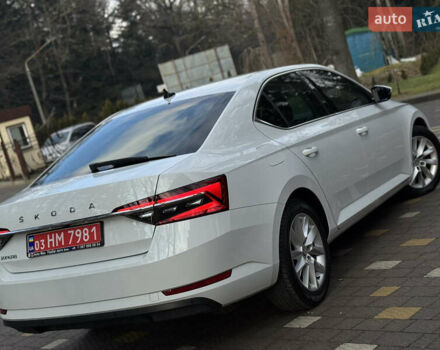 Белый Шкода Суперб, объемом двигателя 2 л и пробегом 164 тыс. км за 25450 $, фото 102 на Automoto.ua