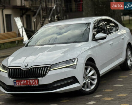 Белый Шкода Суперб, объемом двигателя 2 л и пробегом 164 тыс. км за 25450 $, фото 195 на Automoto.ua