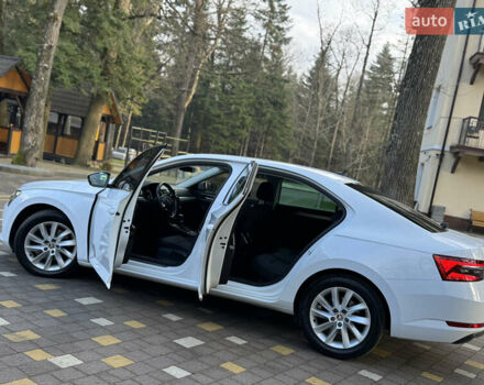 Белый Шкода Суперб, объемом двигателя 2 л и пробегом 164 тыс. км за 25450 $, фото 20 на Automoto.ua