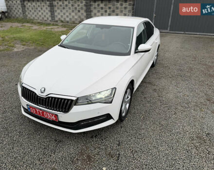 Білий Шкода Суперб, об'ємом двигуна 1.97 л та пробігом 206 тис. км за 25500 $, фото 16 на Automoto.ua