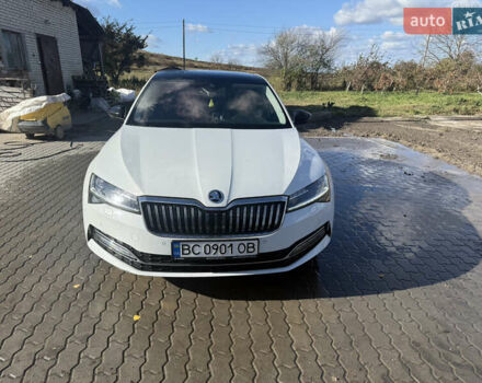Белый Шкода Суперб, объемом двигателя 1.98 л и пробегом 96 тыс. км за 28800 $, фото 3 на Automoto.ua
