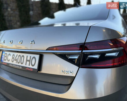 Белый Шкода Суперб, объемом двигателя 1.97 л и пробегом 113 тыс. км за 33999 $, фото 26 на Automoto.ua