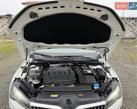 Білий Шкода Суперб, об'ємом двигуна 1.97 л та пробігом 206 тис. км за 25500 $, фото 54 на Automoto.ua