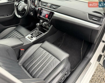 Білий Шкода Суперб, об'ємом двигуна 1.97 л та пробігом 206 тис. км за 25500 $, фото 30 на Automoto.ua