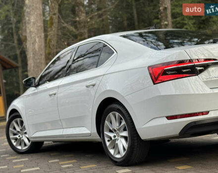 Белый Шкода Суперб, объемом двигателя 2 л и пробегом 164 тыс. км за 25450 $, фото 77 на Automoto.ua