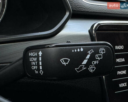 Белый Шкода Суперб, объемом двигателя 2 л и пробегом 164 тыс. км за 25450 $, фото 152 на Automoto.ua